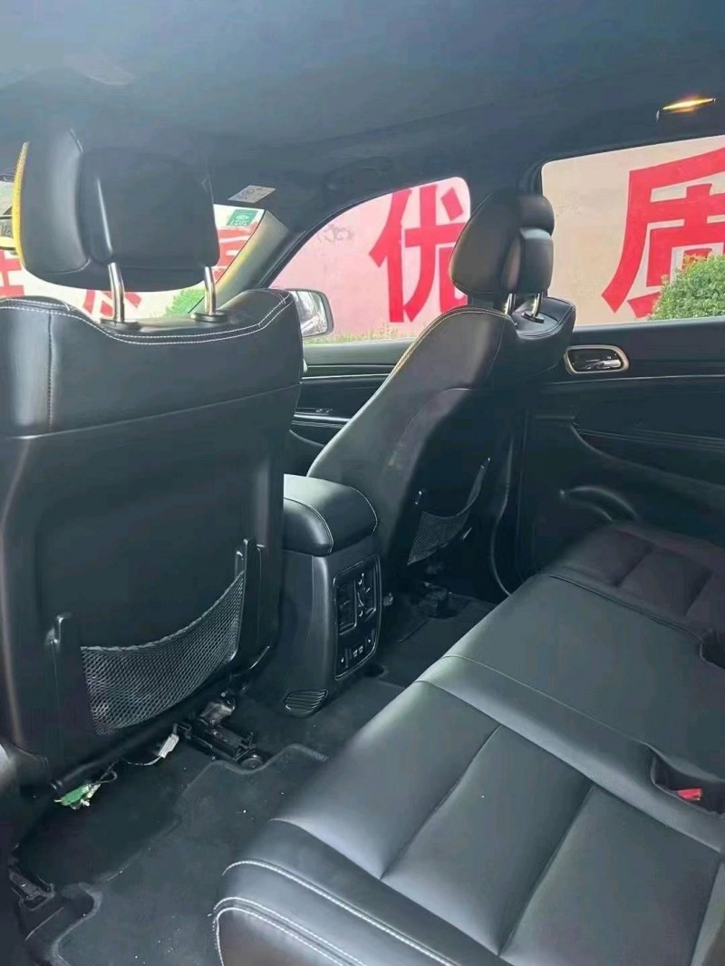 石家庄15年Jeep大切诺基5