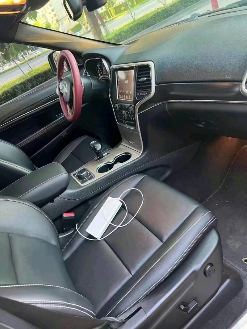 石家庄15年Jeep大切诺基6