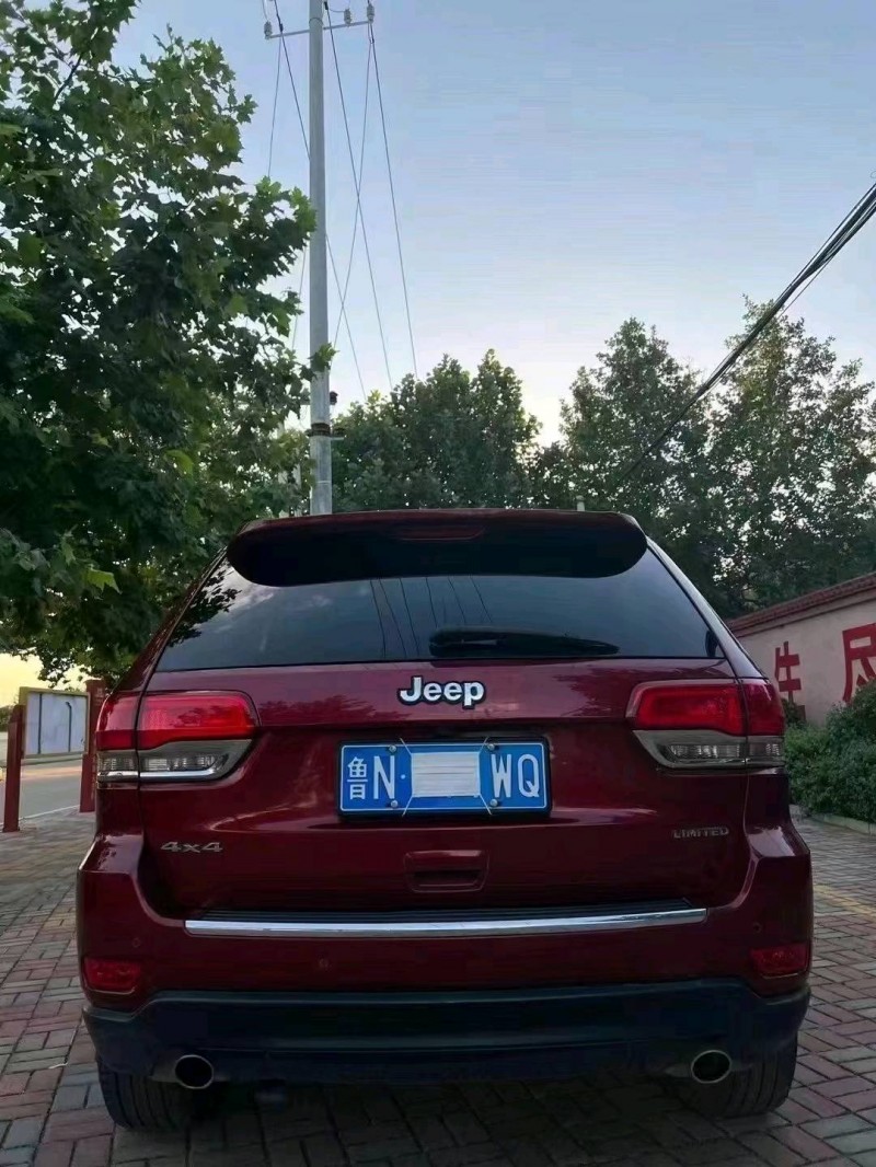石家庄15年Jeep大切诺基9