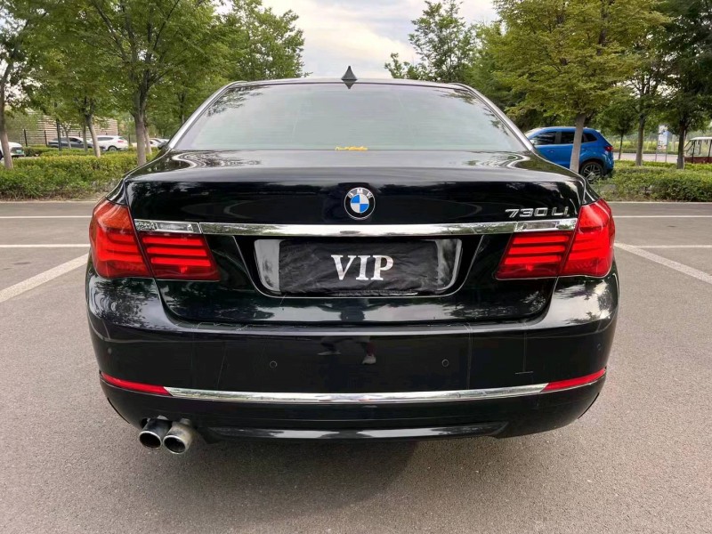 济宁15年宝马7系8