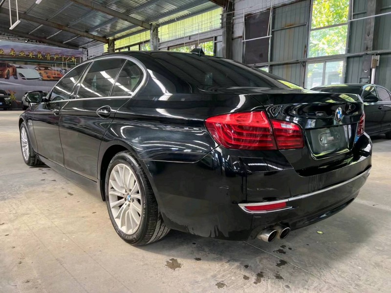 济宁15年宝马5系8