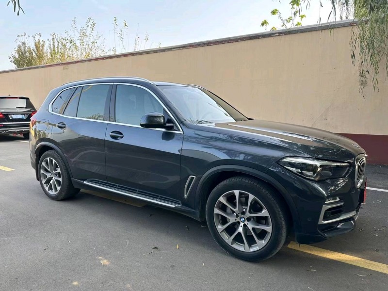 青岛20年宝马X52