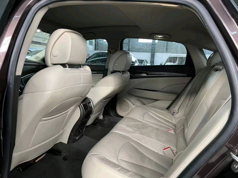 枣庄17年别克君越7