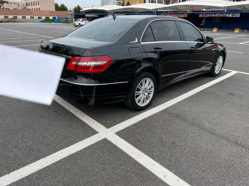 青岛11年奔驰E5