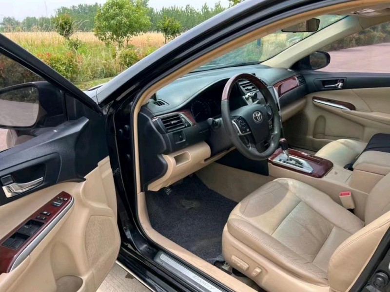 盐城13年丰田凯美瑞3