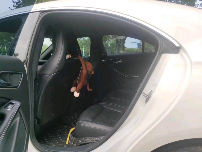 北京18年奔驰CLA3