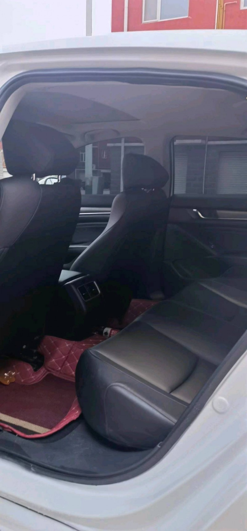 邢台18年本田雅阁4