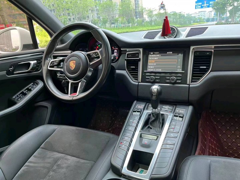 邵阳14年保时捷Macan5