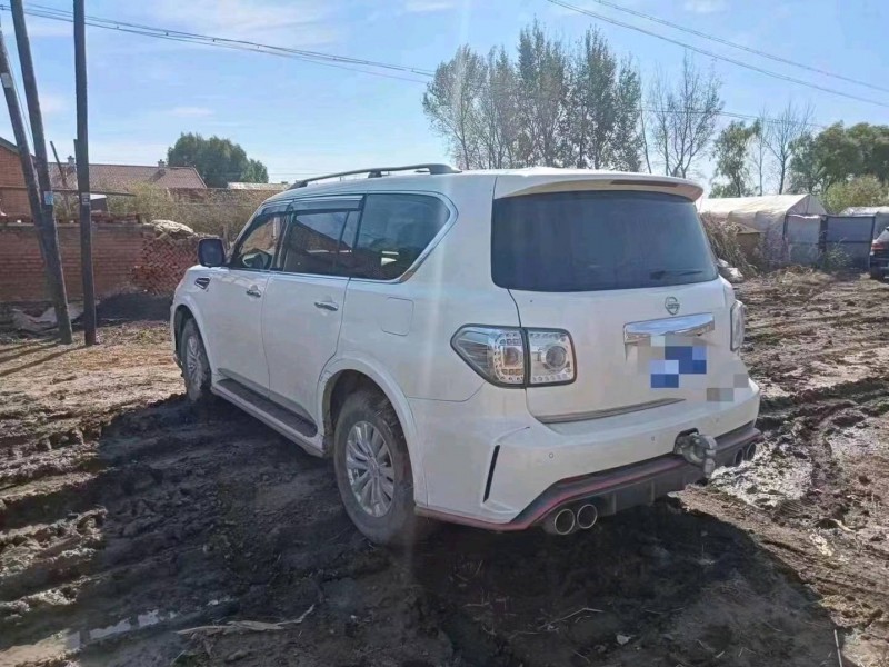 邯郸17年日产途乐5