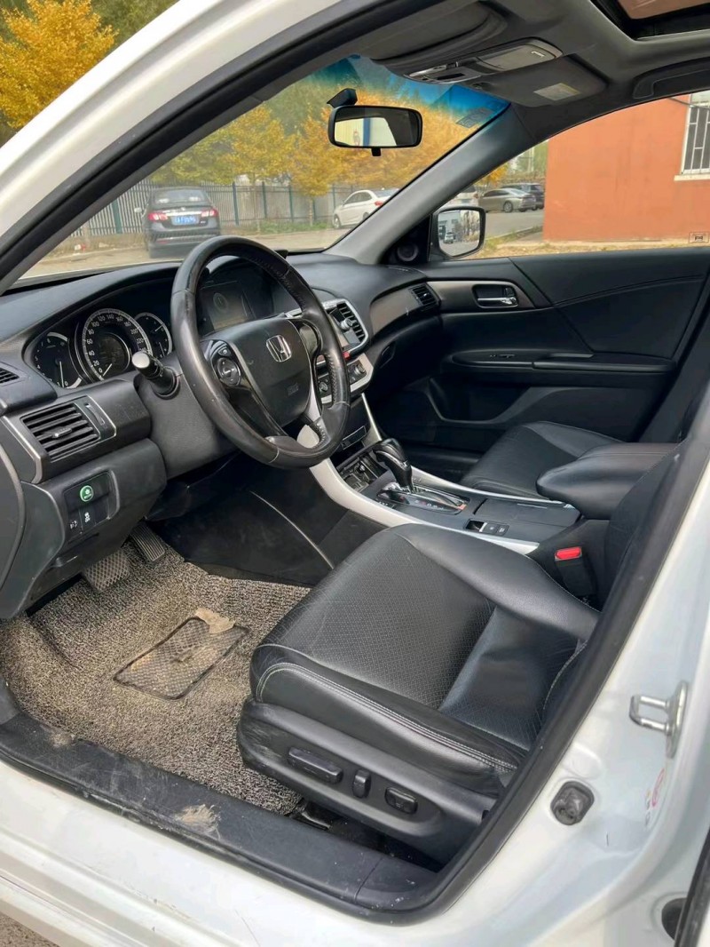 沈阳16年本田雅阁9