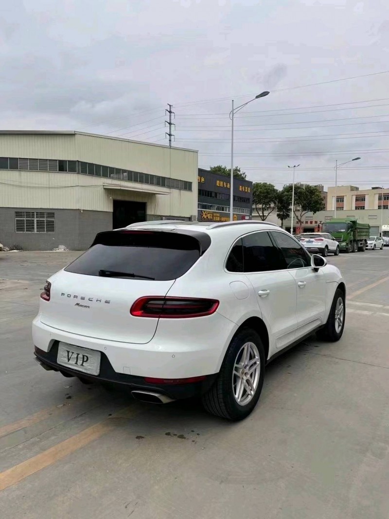 东莞16年保时捷Macan8