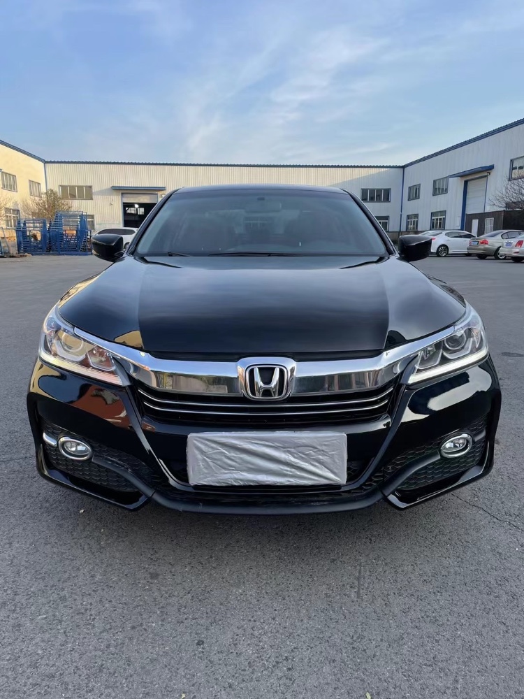 沈阳17年本田雅阁1