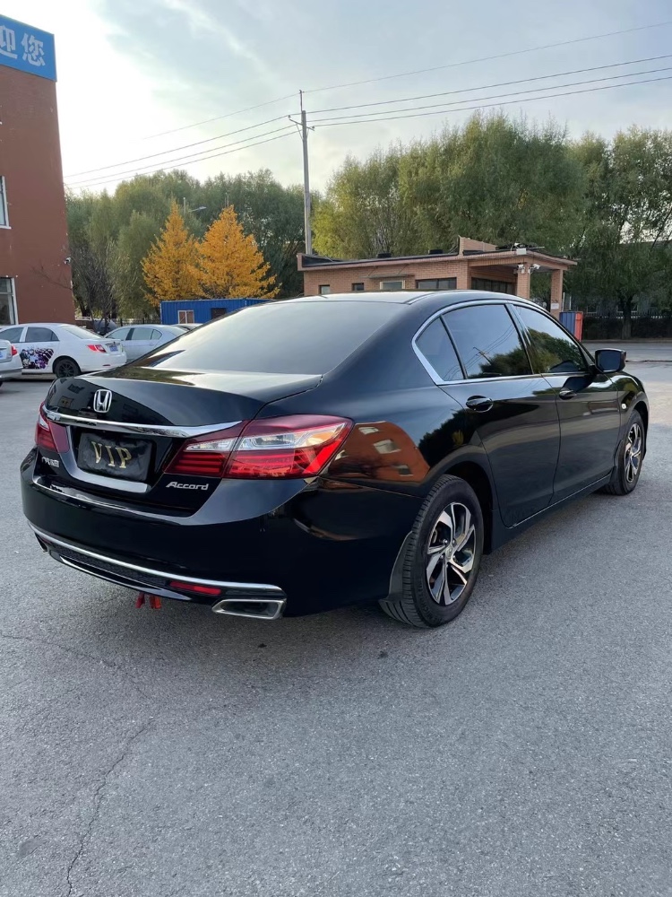 沈阳17年本田雅阁2