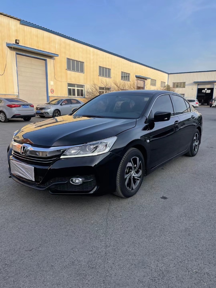 沈阳17年本田雅阁5