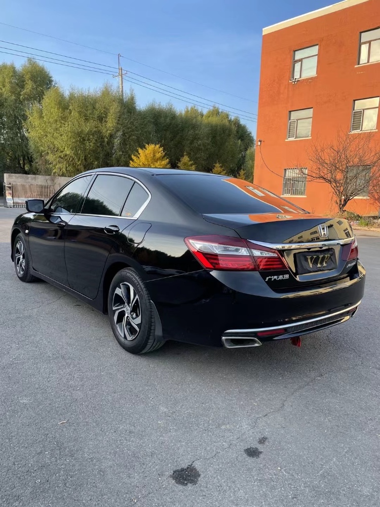 沈阳17年本田雅阁9