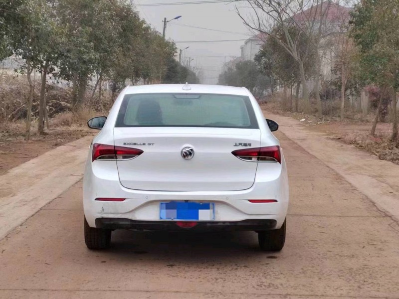 枣庄20年别克英朗2