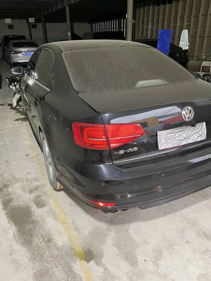 邯郸18年大众速腾8