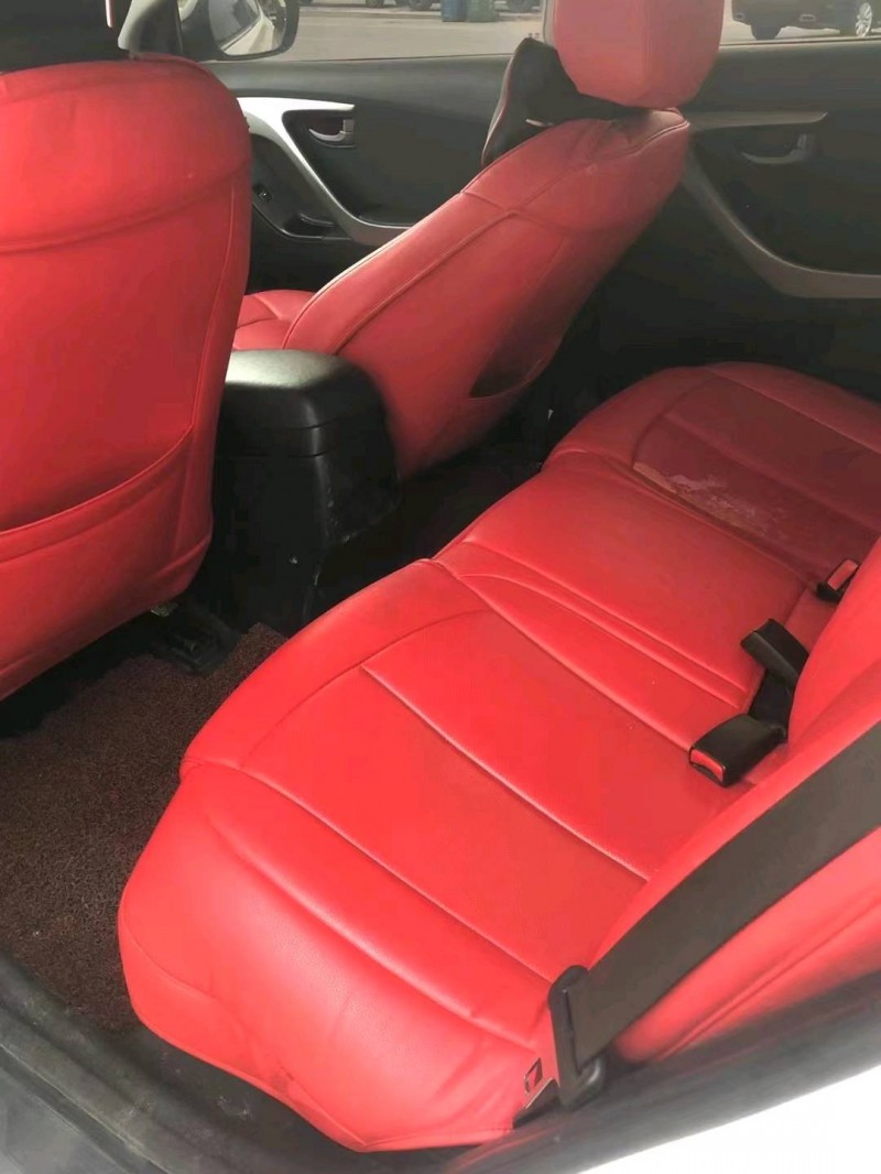 济南17年现代朗动1