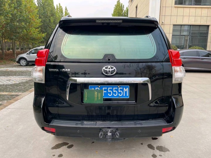 济宁12年丰田普拉多4