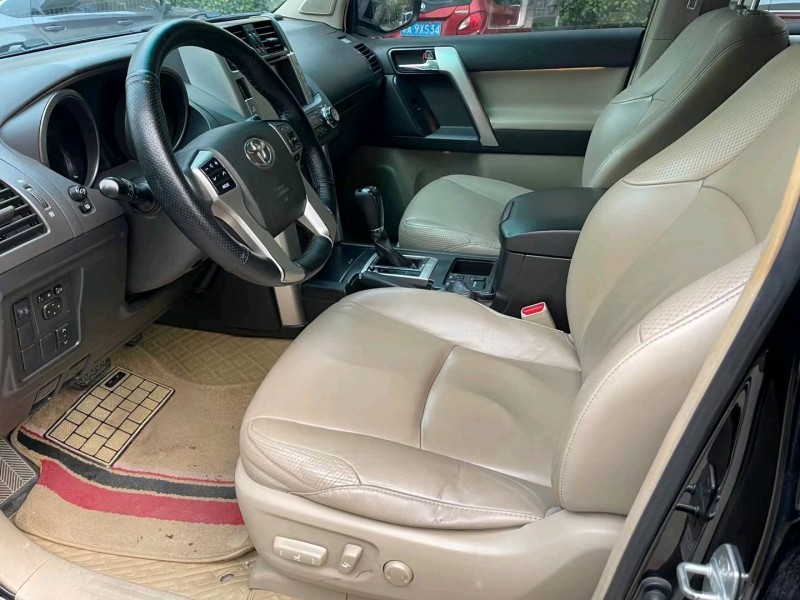 济宁12年丰田普拉多8