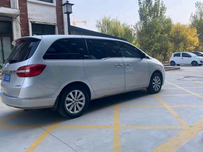 济宁14年别克GL85