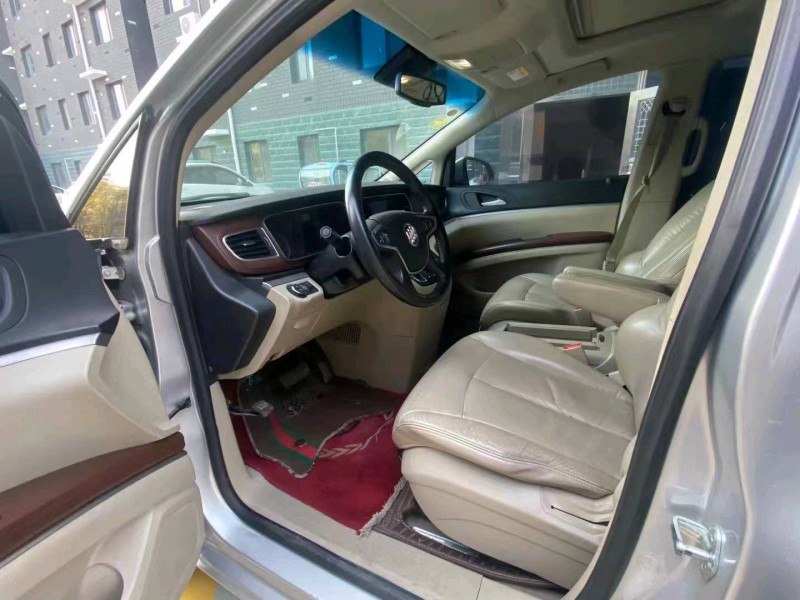 济宁14年别克GL86