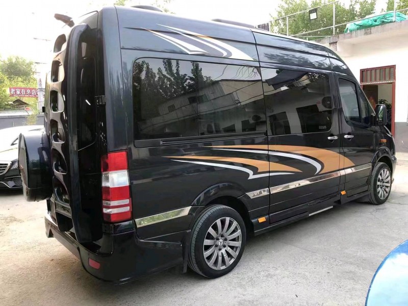 济宁14年奔驰斯宾特7