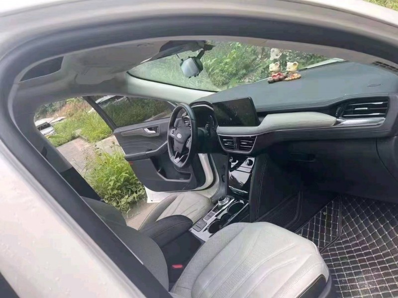 广州21年福特锐际4