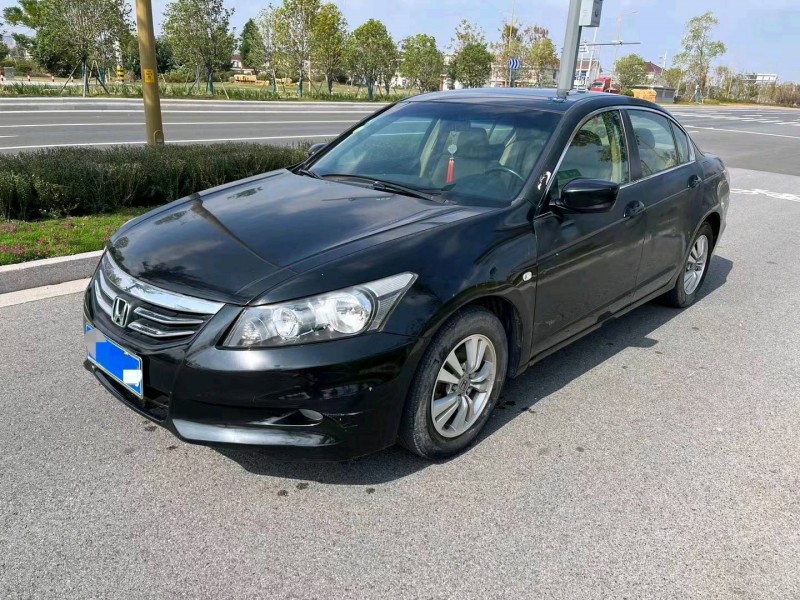 盐城11年本田雅阁2