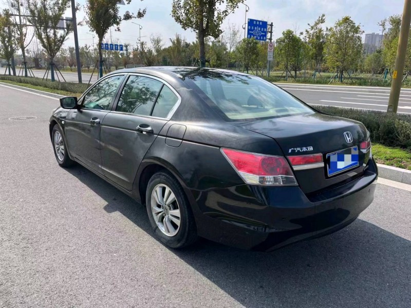 盐城11年本田雅阁3