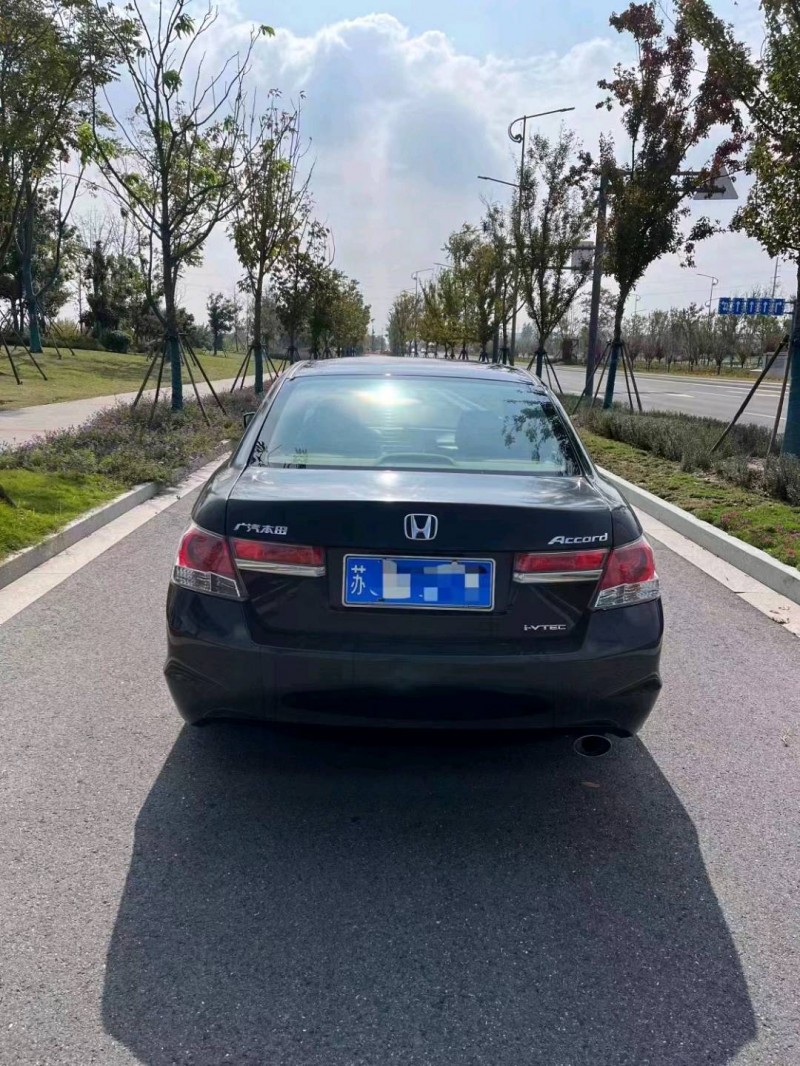 邢台11年本田雅阁9