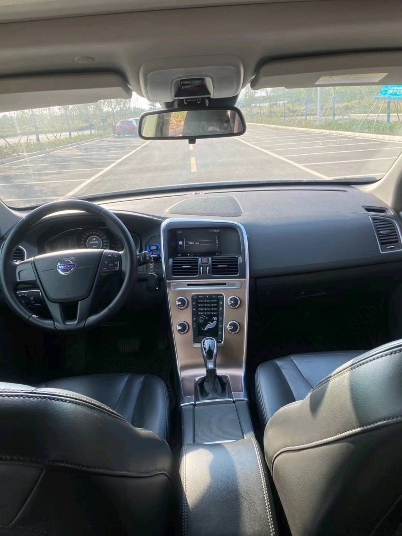 徐州17年沃尔沃XC605