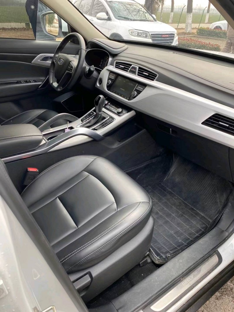 徐州18年吉利博越3