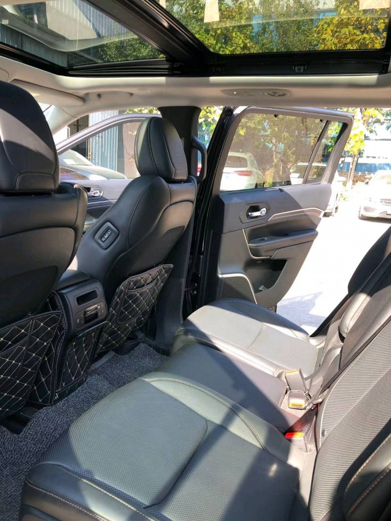 沈阳18年Jeep大切诺基6