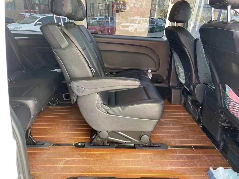 邯郸17年奔驰威霆5