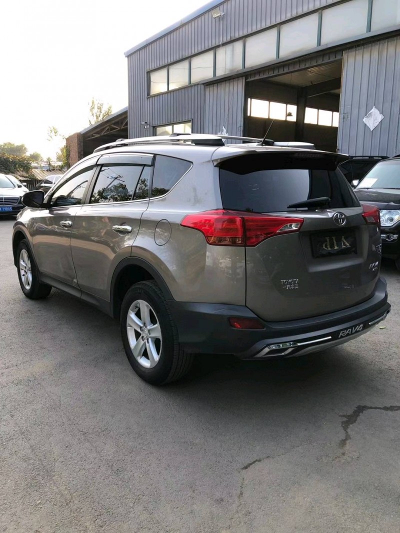 沈阳14年丰田RAV4荣放5