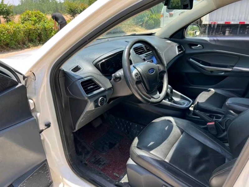 盐城17年福特福睿斯6