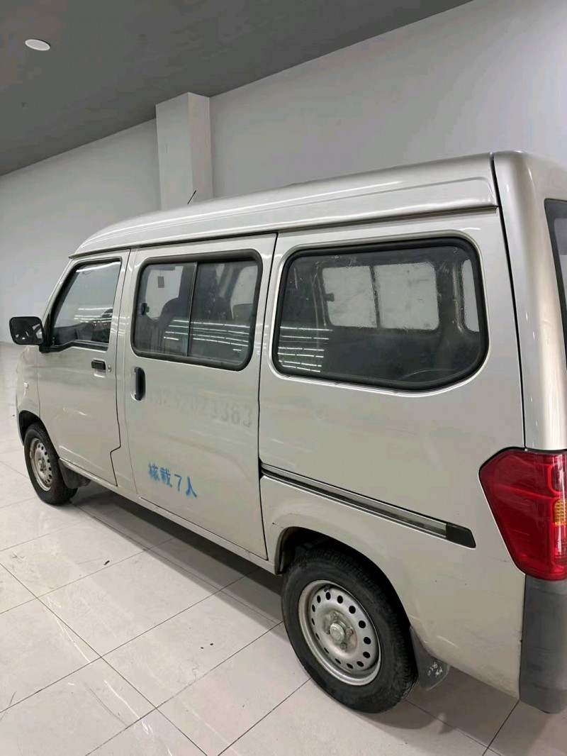 济南14年五菱汽车之光8