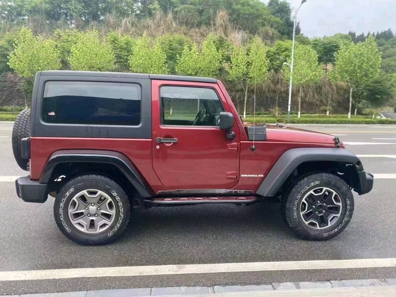 宜昌13年Jeep牧馬人3