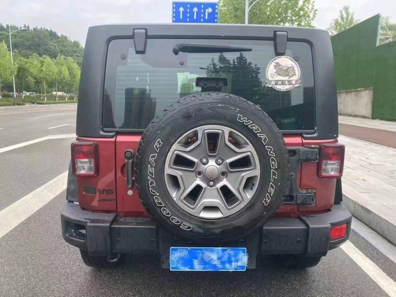 宜昌13年Jeep牧馬人5