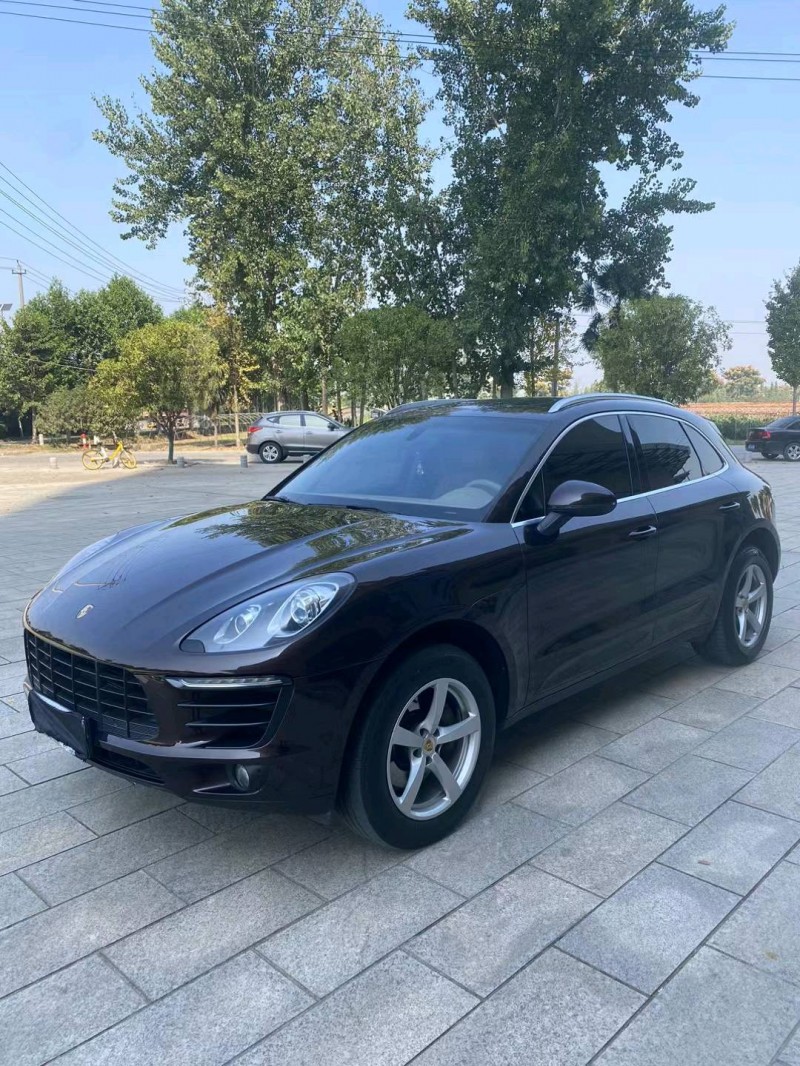 枣庄15年保时捷Macan8