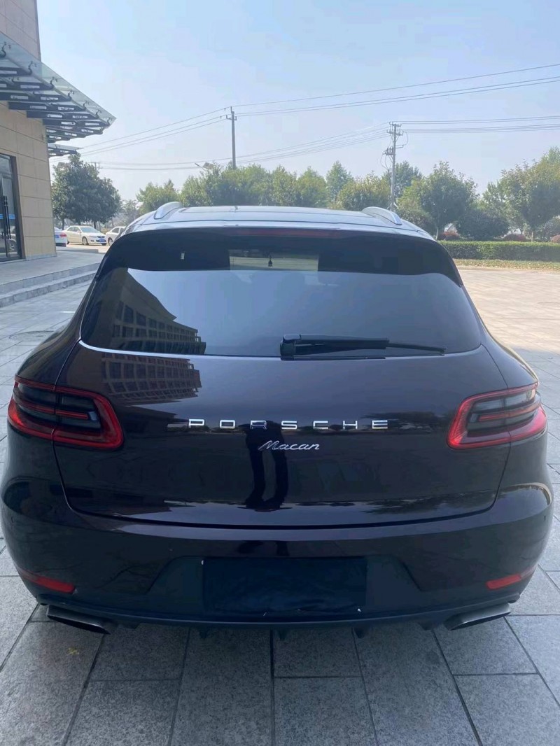 枣庄15年保时捷Macan2