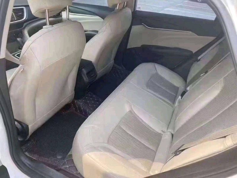 北京17年别克英朗4