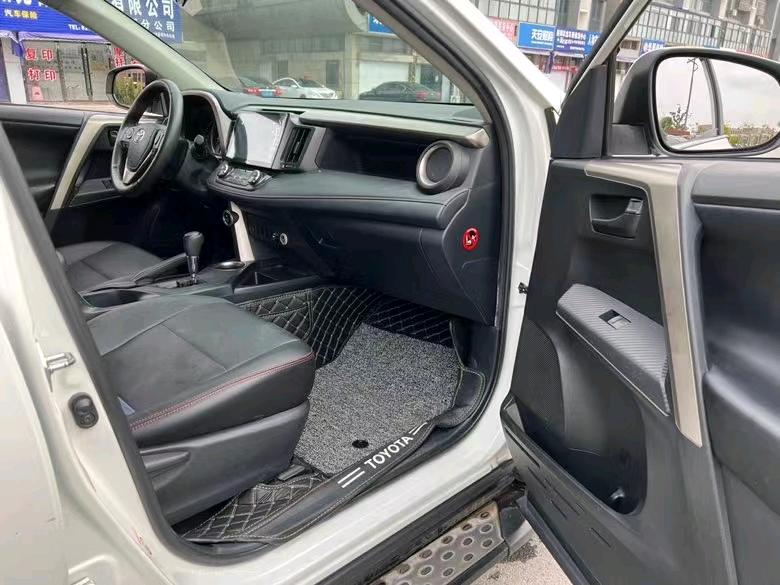 盐城16年丰田RAV4荣放4