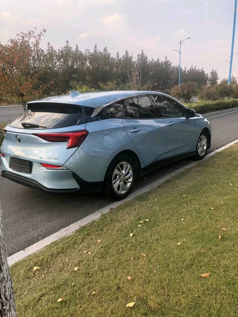 徐州21年别克微蓝4