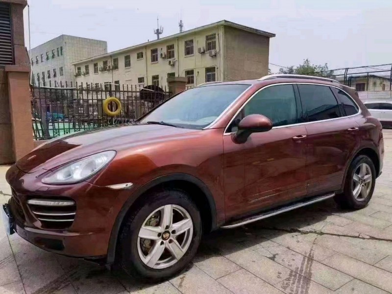 北京13年保时捷卡宴3