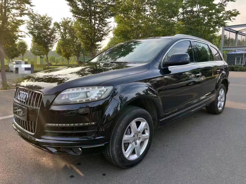 济宁12年奥迪Q73