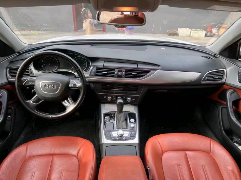 济宁16年奥迪A6L4