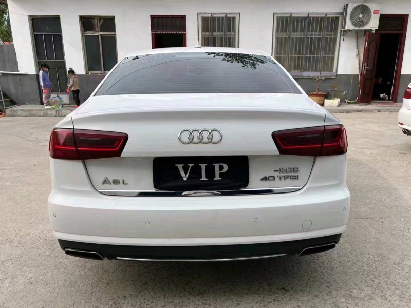济宁16年奥迪A6L9