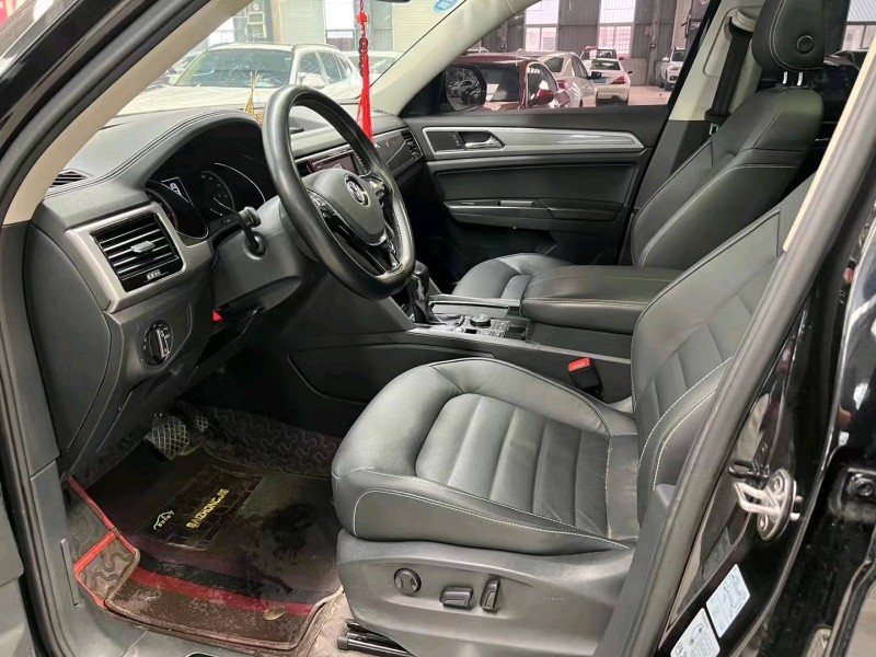 济宁19年大众途昂4